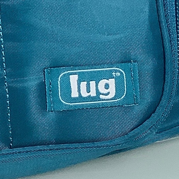 Lug Mini Puddle Jumper Travel tote Gym Overnight Shoulder bag EUC - Picture 3 of 12